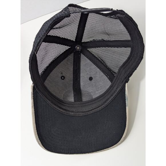 Realtree Camo Fishing Patch Black Mesh Back Trucker Cap OSFM - Picture 5 of 7